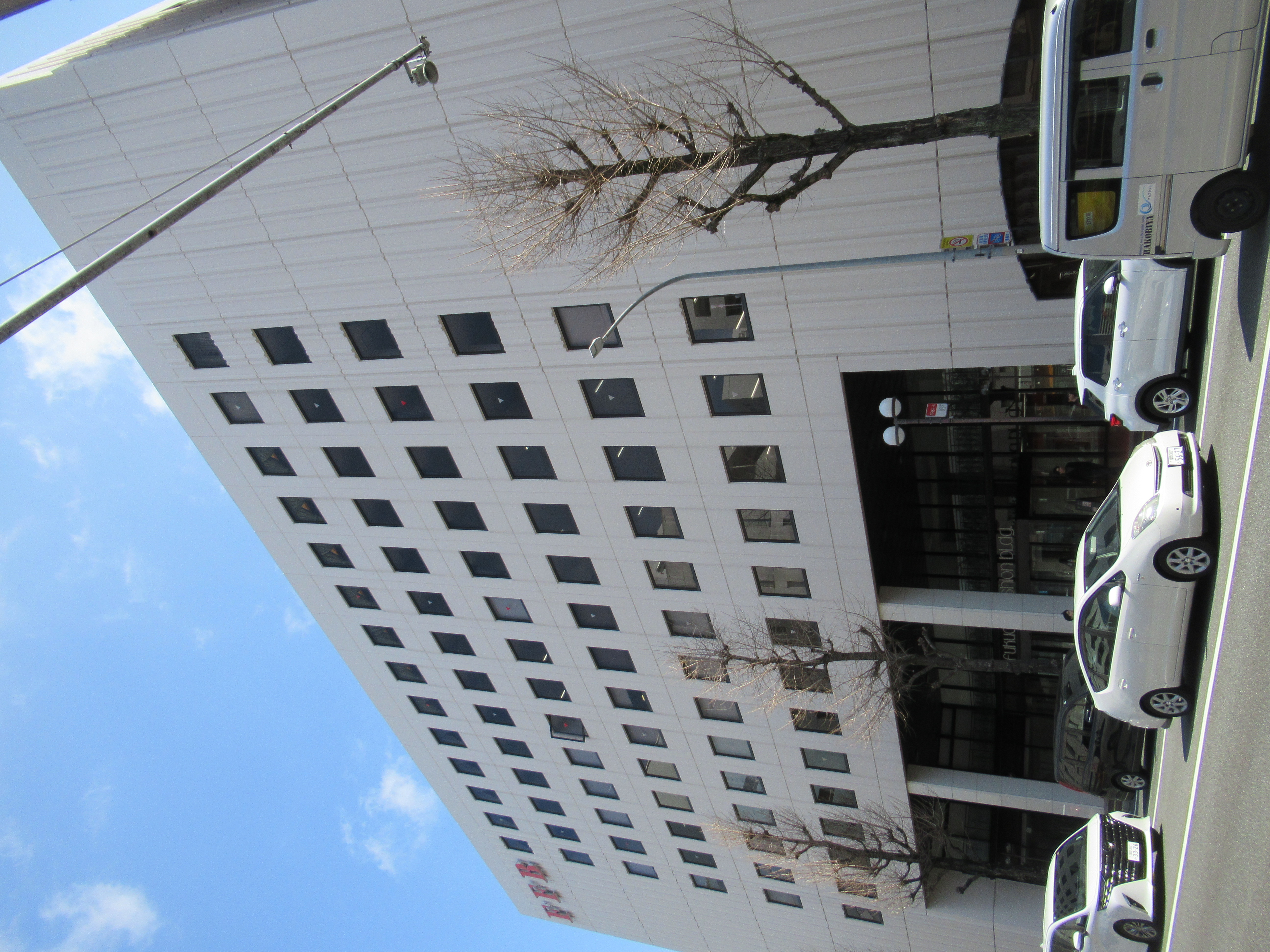 福岡ファッションビル：店舗