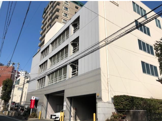 NS Bldg.：店舗