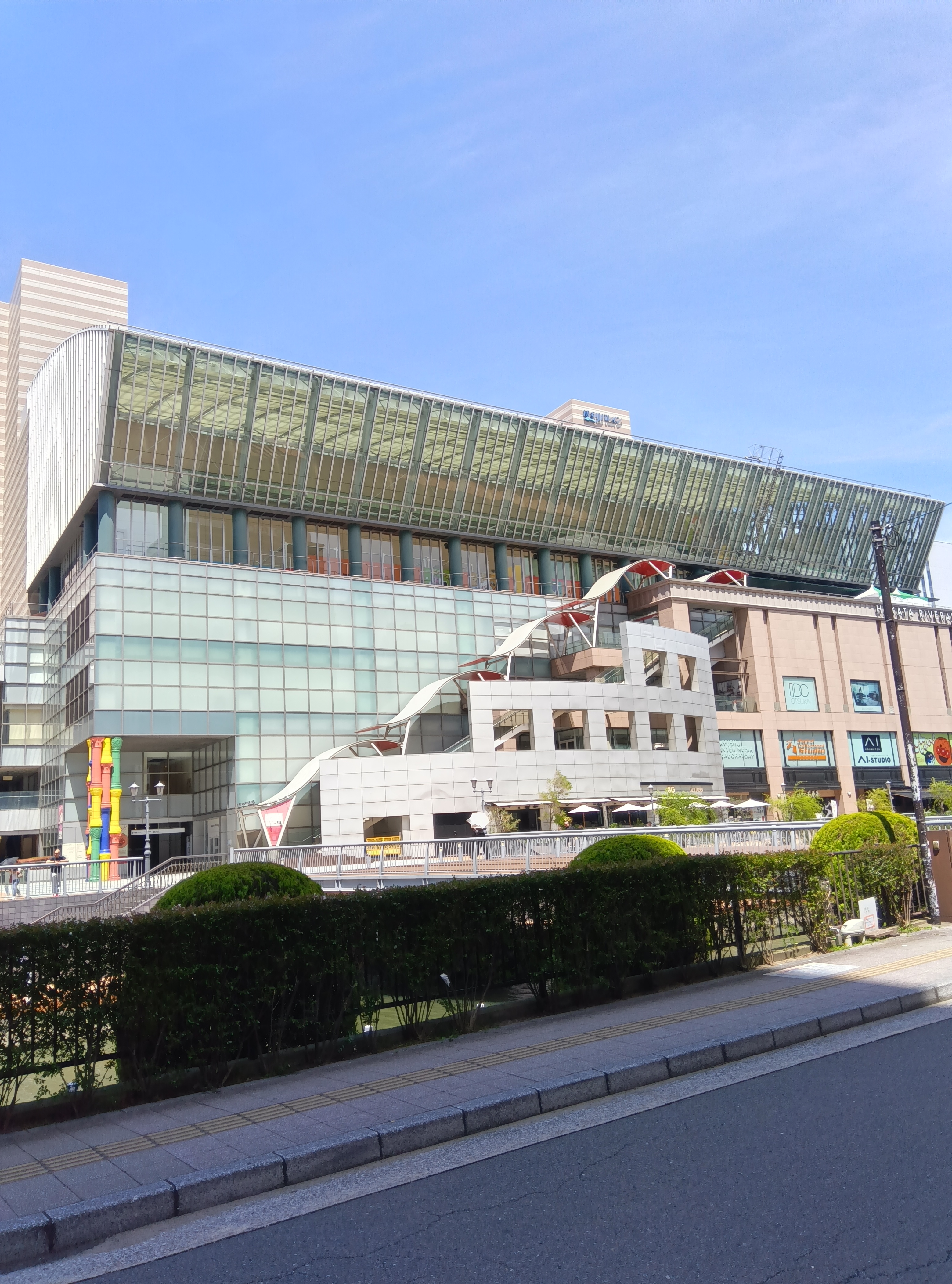 博多リバレインセンター(下川端再開発ビル)：店舗