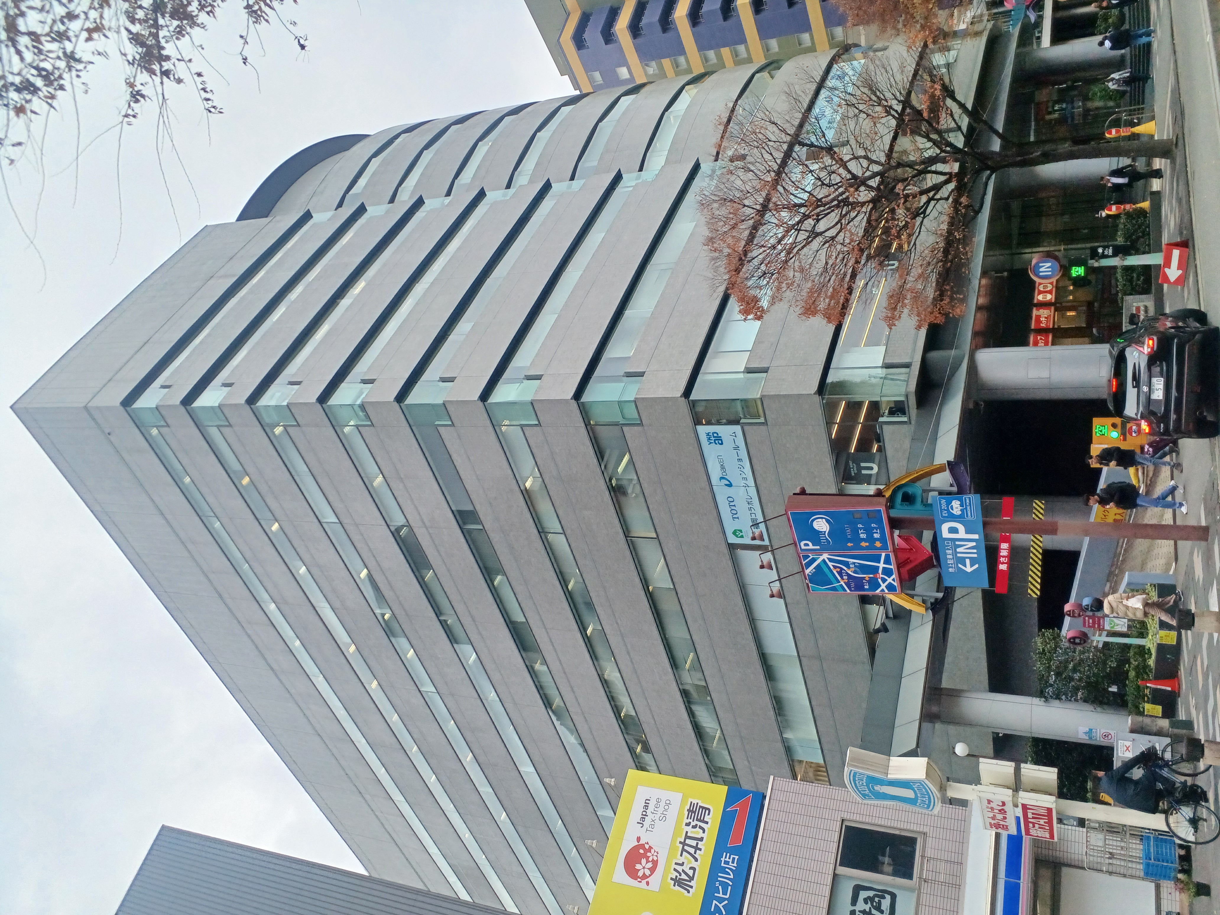 キャナルシティ・ビジネスセンタービル：店舗