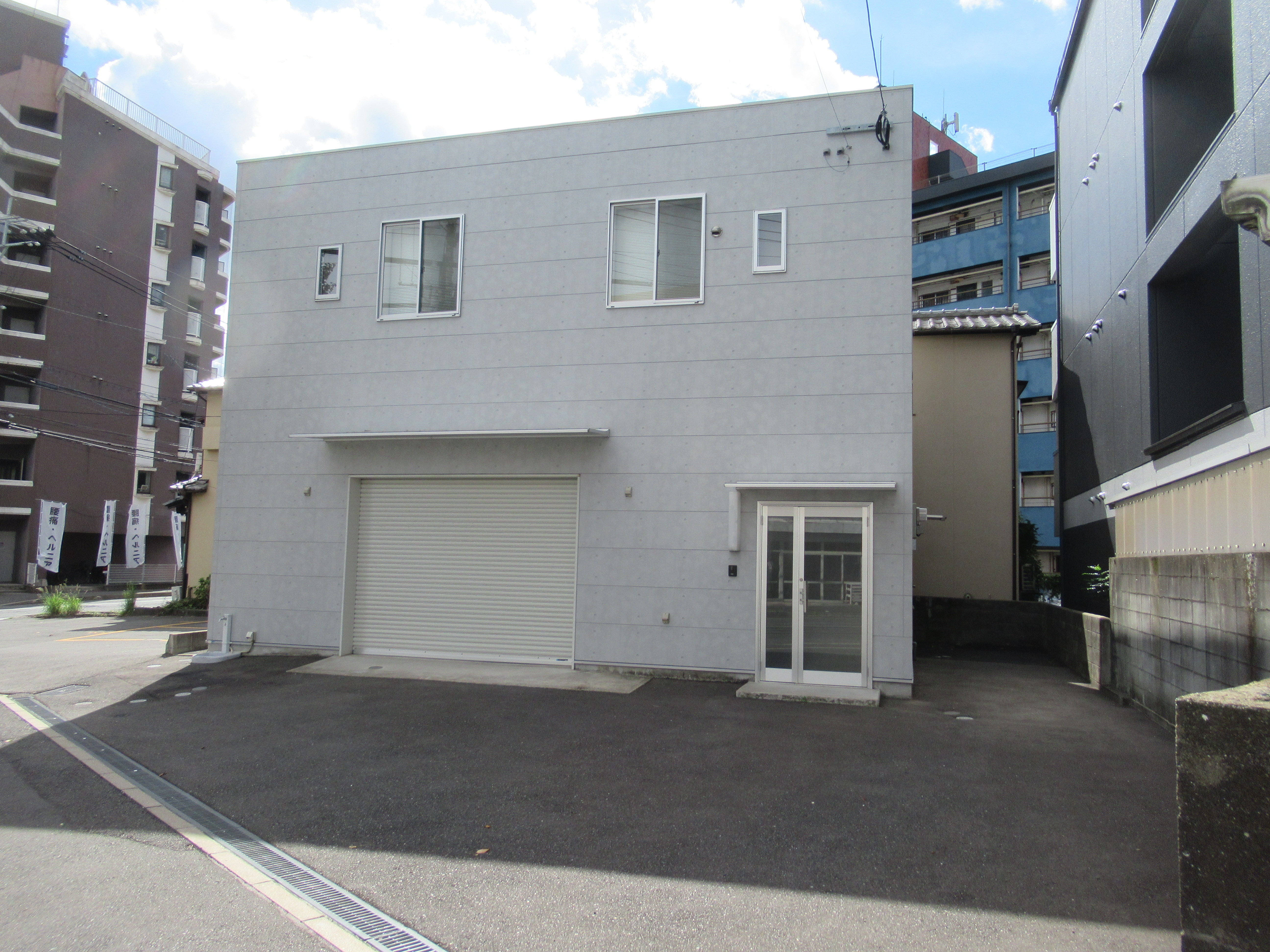 樋井川2丁目倉庫付事務所