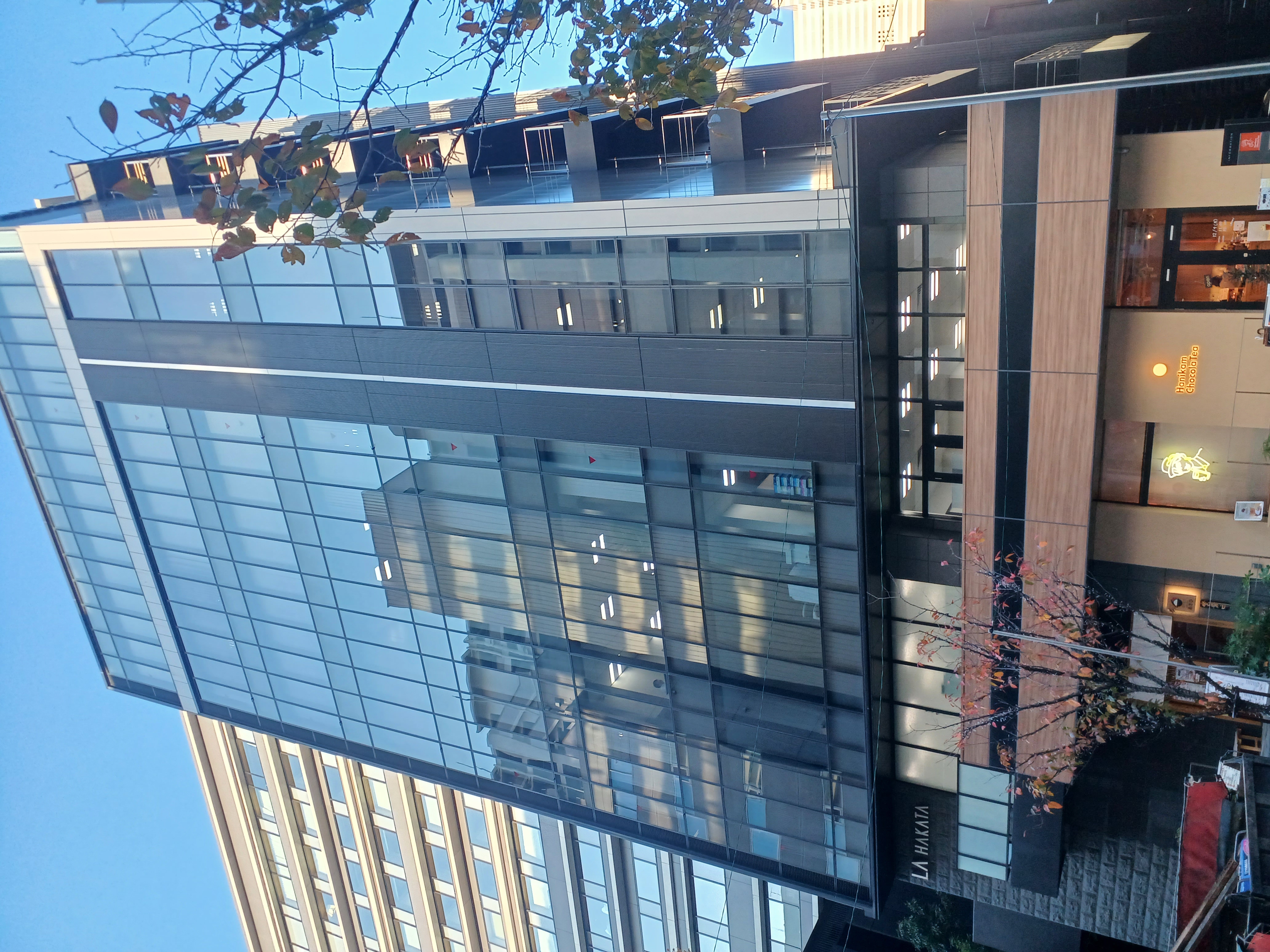 LA博多(エルエーハカタ)