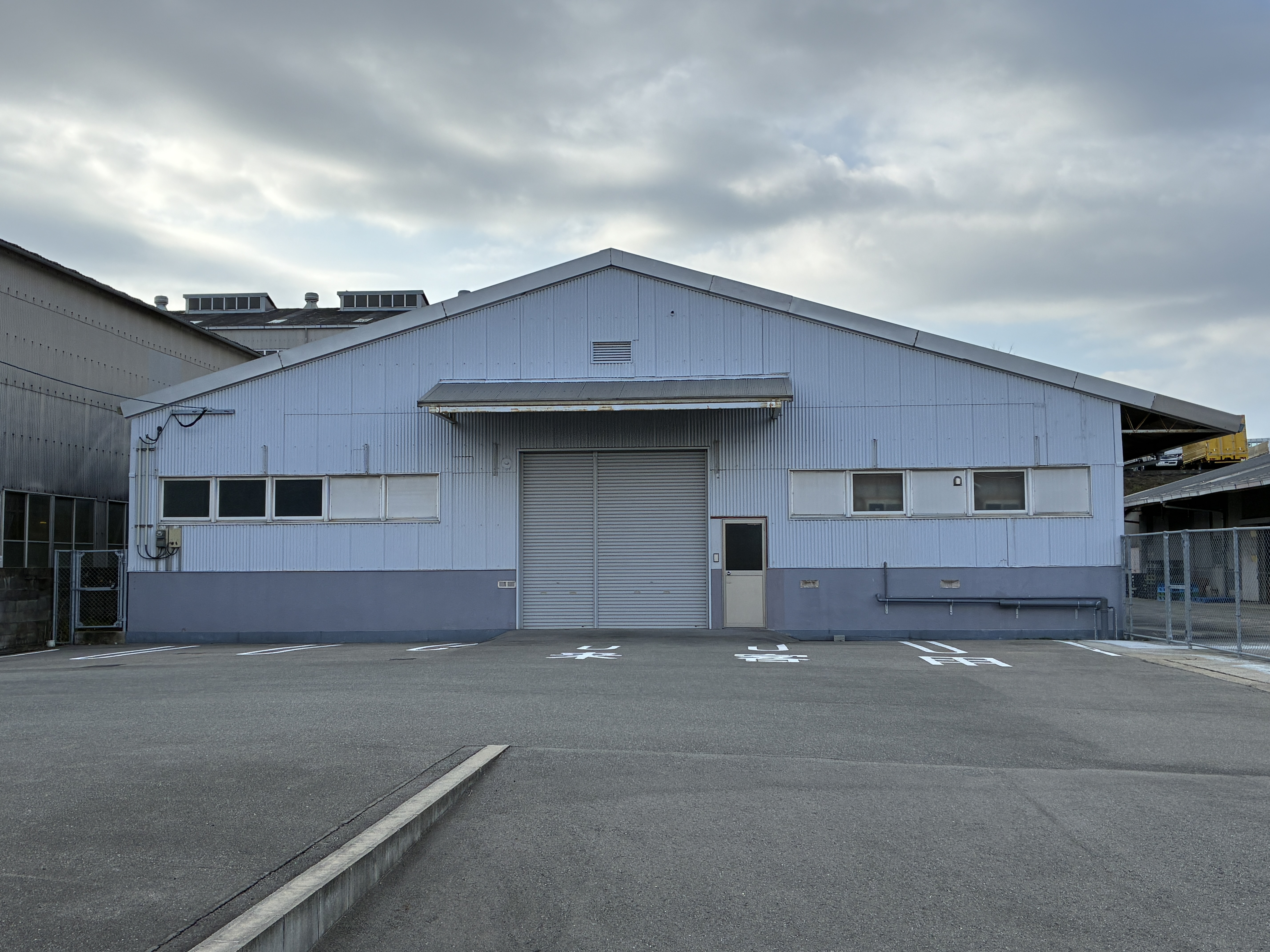 福岡県全域・福岡市の貸倉庫付事務所・賃貸倉庫物件を検索する